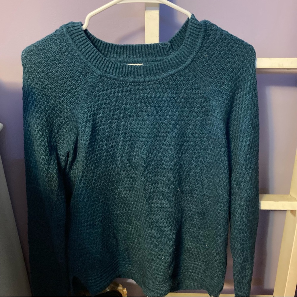 Blue / teal sweater